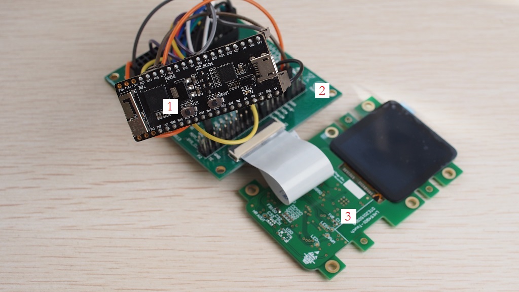 杂乱的跳线连接